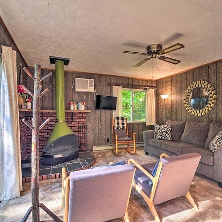 Cozy Adirondacks Cabin Walk To Lake Eaton! Jay المظهر الخارجي الصورة