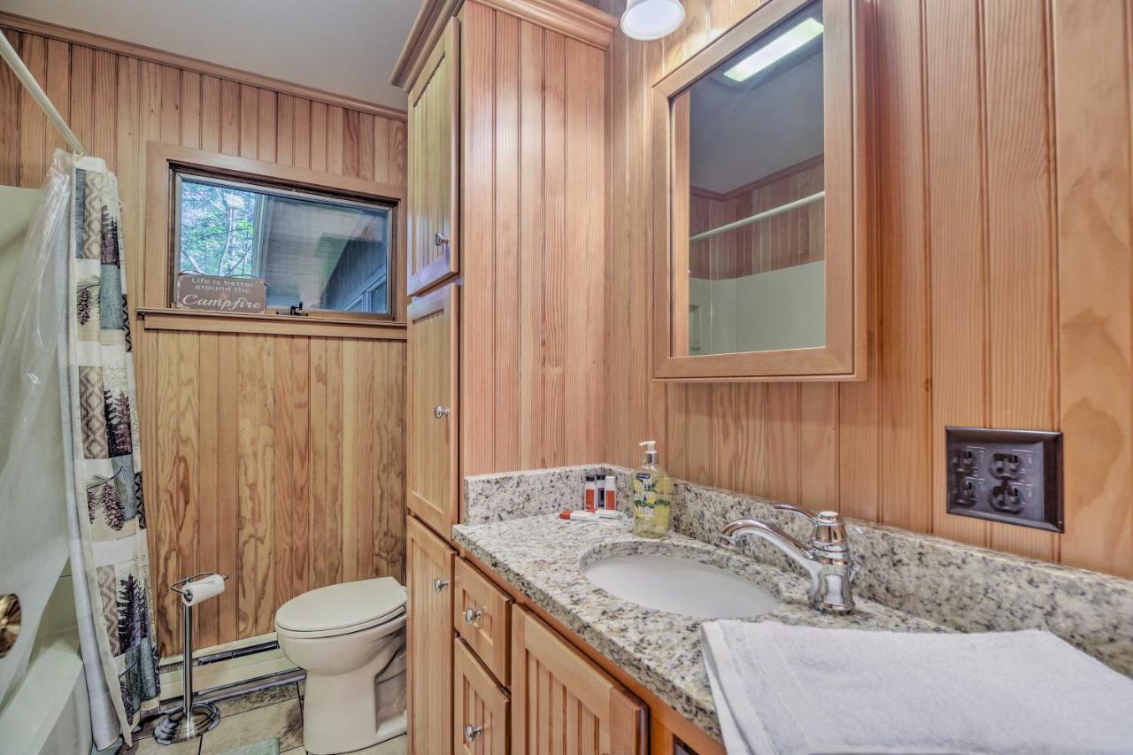 Cozy Adirondacks Cabin Walk To Lake Eaton! Jay المظهر الخارجي الصورة